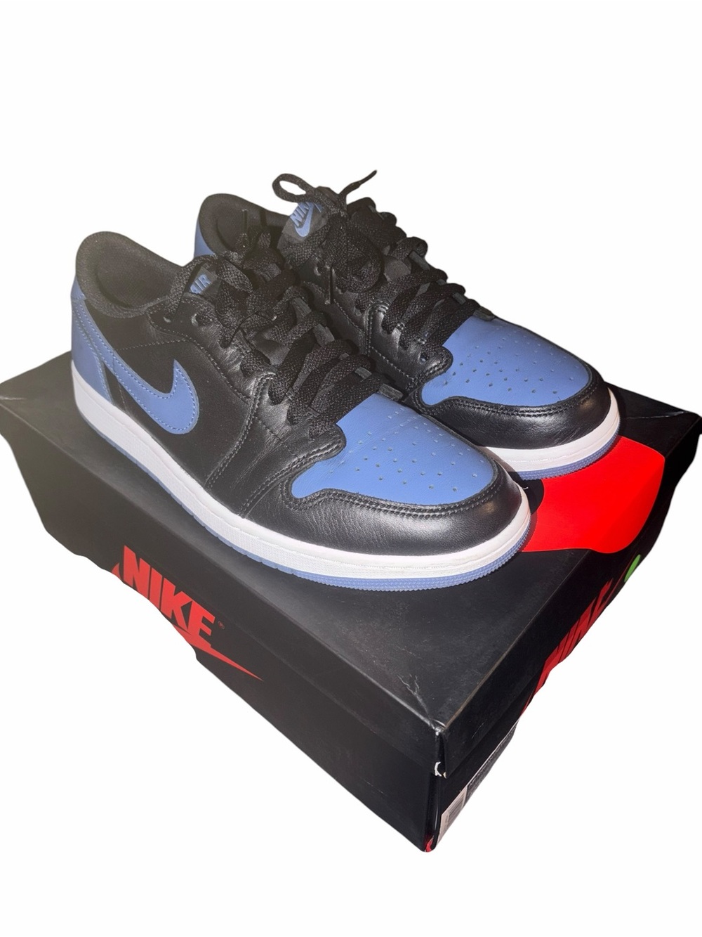Air Jordan retro 1 low navy shoes size 10.5